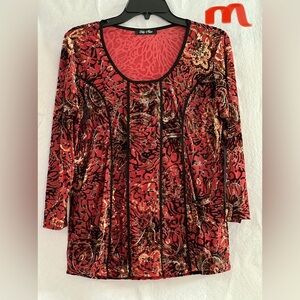 LADIES BLACK, WHITE & RED TOP